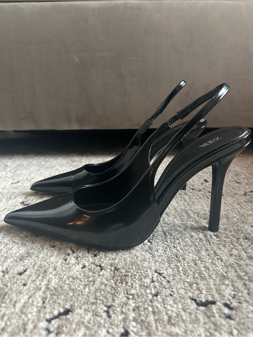 NWOT Zara Slingback Pointed Toe Pumps Size 7.5/38